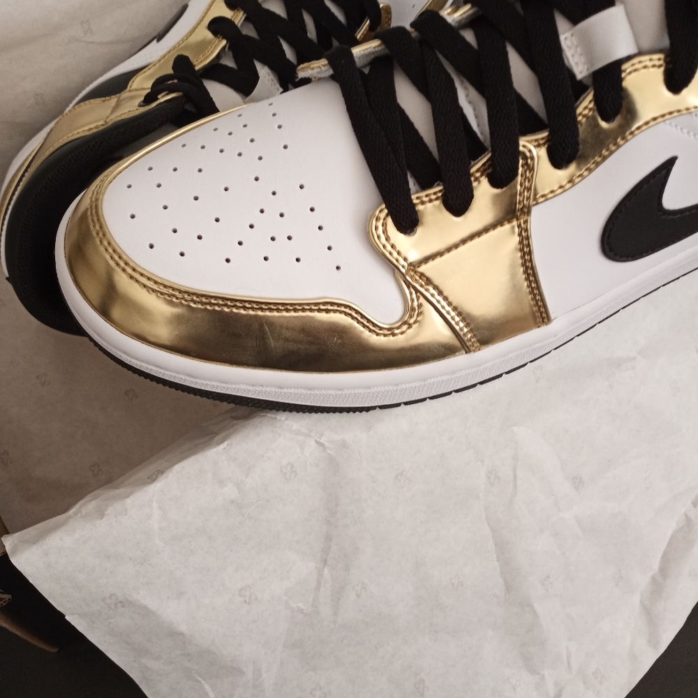 Jordans - Picture 2 of 16
